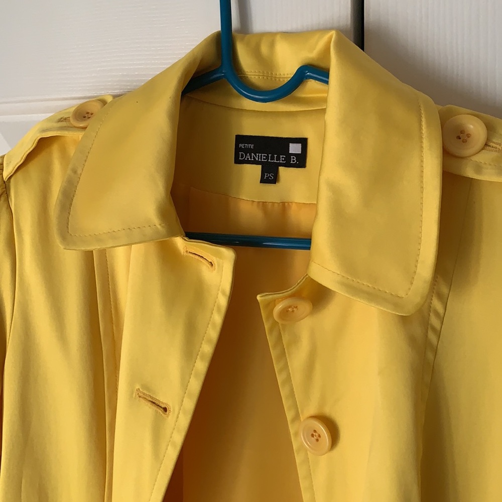Jacket - Picture 2 of 4